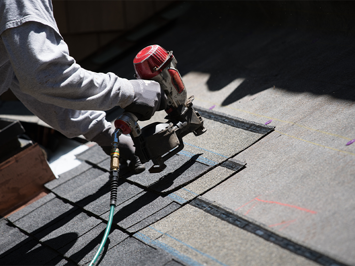 How to Find a Reliable Certified Roofing Company in Your Area